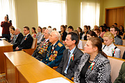 Председатель горисполкома вручил паспорта лучшим учащимся Бобруйска 