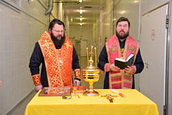 Два епископа освятили новый цех Бобруйского мясокомбината