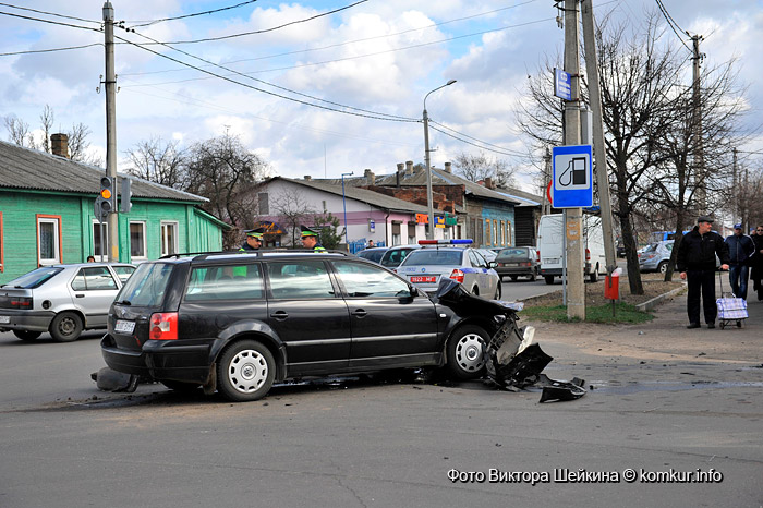 В Бобруйске на перекрестке К.Маркса и Октябрьской столкнулись четыре машины