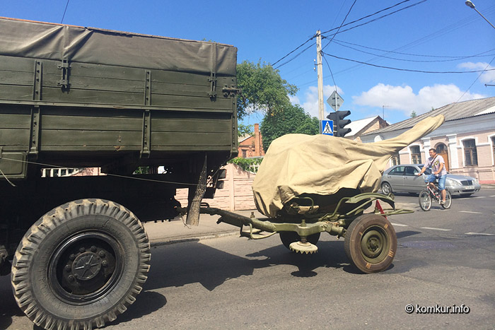 Военная техника на улицах Бобруйска