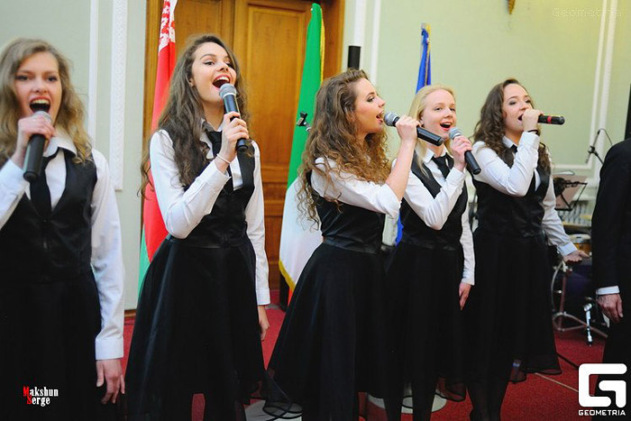 Бобруйская группа «ROSY» спела итальянский гимн