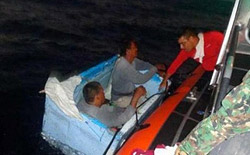 В Мексике два рыбака четыре дня дрейфовали в море на холодильнике