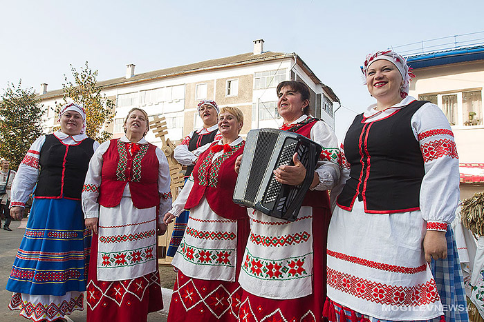 В Круглом отпраздновали областные «Дожинки-2015».