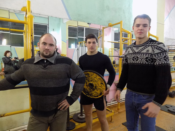 В Бобруйске прошли соревнования по силовому двоеборью 