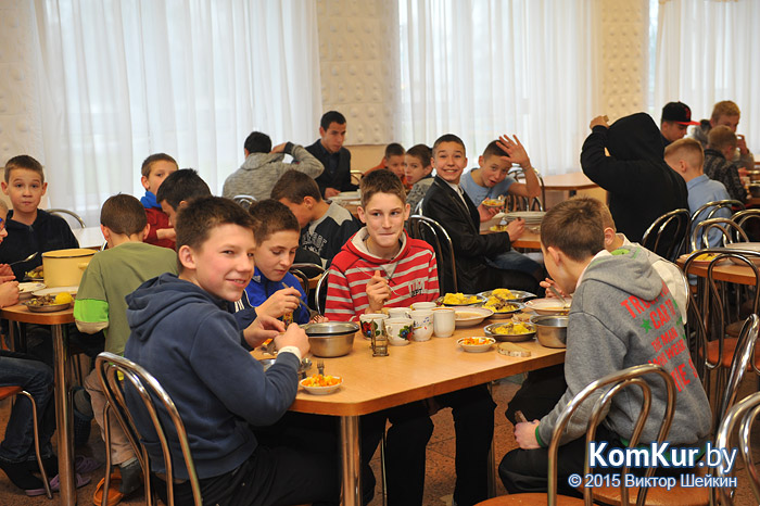 Жилье для сирот, или Кого назвать мамой?