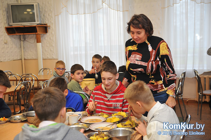 Жилье для сирот, или Кого назвать мамой?