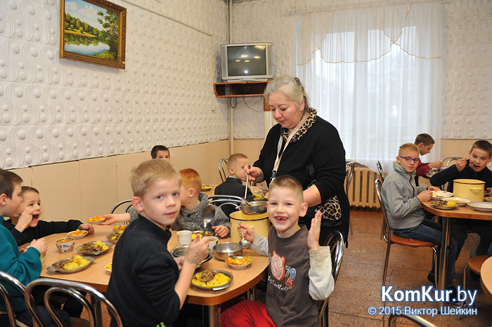 Жилье для сирот, или Кого назвать мамой?