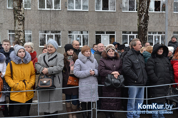 В субботу, 19 декабря, в войсковой части 5527 прошел день открытых дверей, приуроченный к принятию военной присяги новобранцами