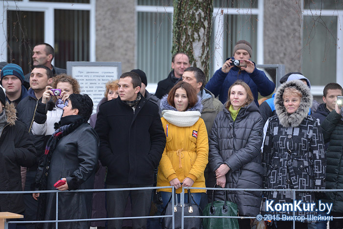 В субботу, 19 декабря, в войсковой части 5527 прошел день открытых дверей, приуроченный к принятию военной присяги новобранцами