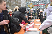 В субботу, 19 декабря, в войсковой части 5527 прошел день открытых дверей, приуроченный к принятию военной присяги новобранцами