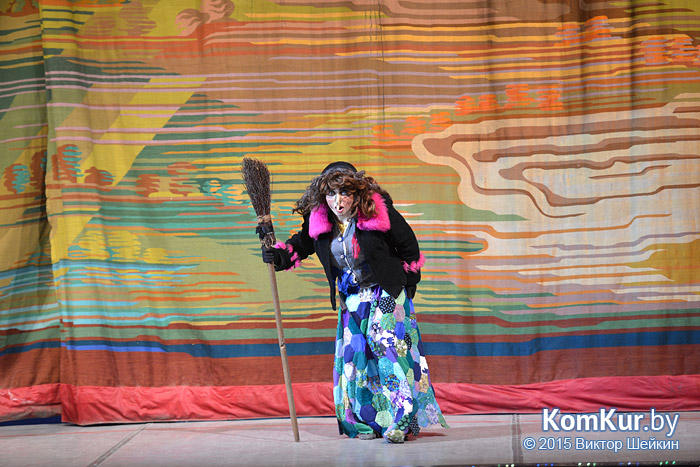 Мэр Бобруйска поздравил детей с Новым годом