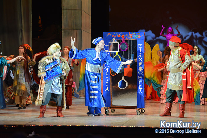 Мэр Бобруйска поздравил детей с Новым годом