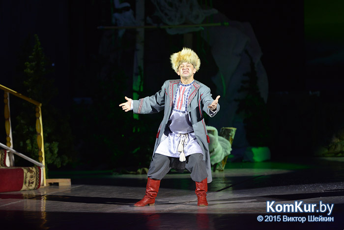 Мэр Бобруйска поздравил детей с Новым годом