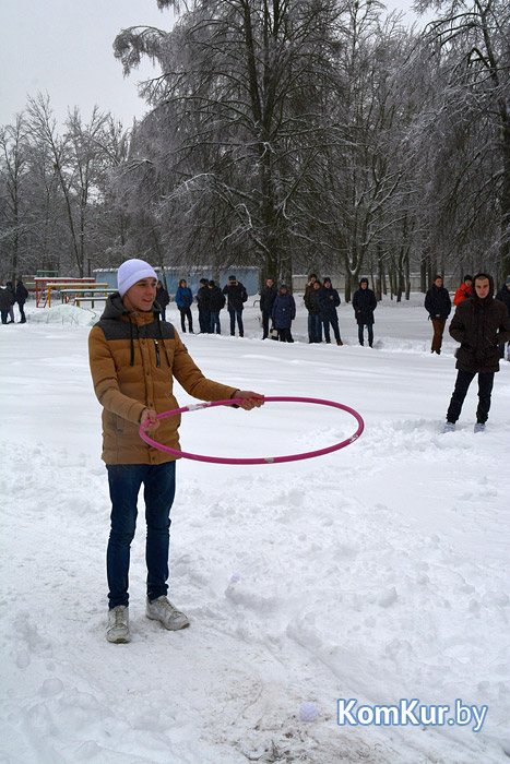 «Зимние забавы» учащихся электротехнического колледжа Бобруйска