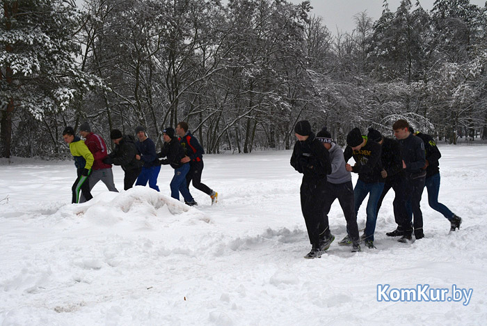 «Зимние забавы» учащихся электротехнического колледжа Бобруйска