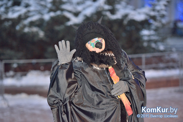 На площади Ленина прошел рождественский концерт