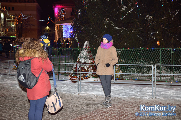 На площади Ленина прошел рождественский концерт