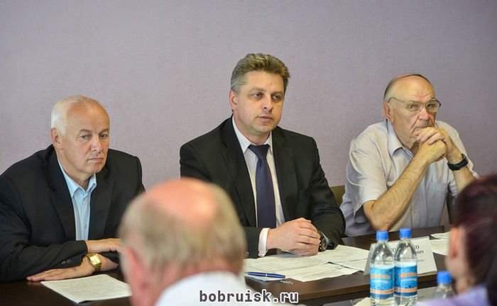 Председатель Бобруйского горисполкома ответил на вопросы представителей бобруйской общественности